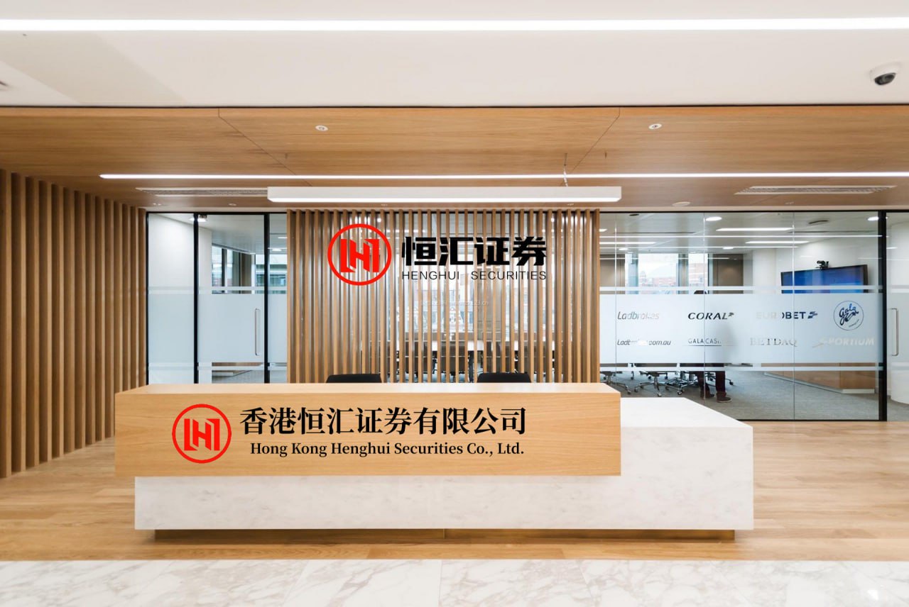 对对配配资 现货黄金跌超0.5%，纽约期银涨3%、期铜一度突破6.7美元